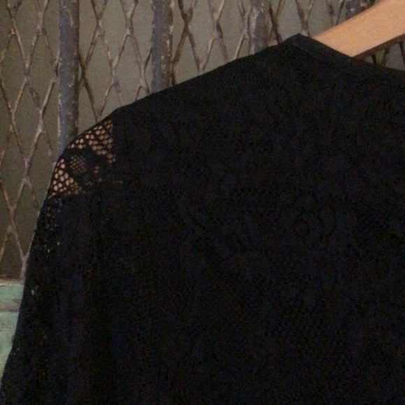 Vince Camuto formal top - Picture 6 of 7